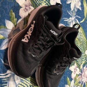 Woman’s Hoka Bondi 8